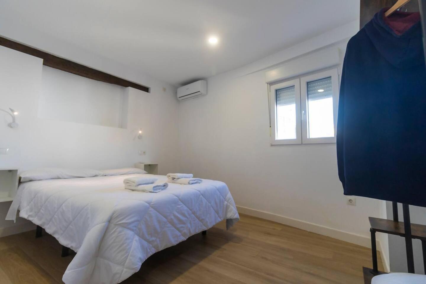 Apartamentos La Cruz Verde Cadiz Bilik gambar