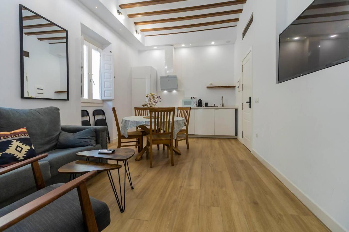 Apartamentos La Cruz Verde Cadiz Bilik gambar